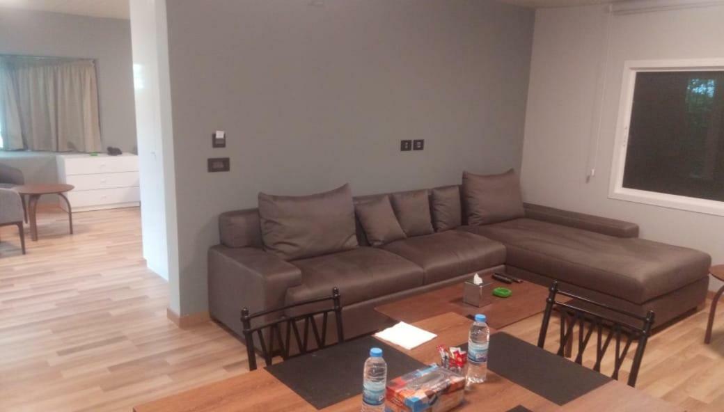 Le Pave Hotel Bayt al Kuku Екстериор снимка